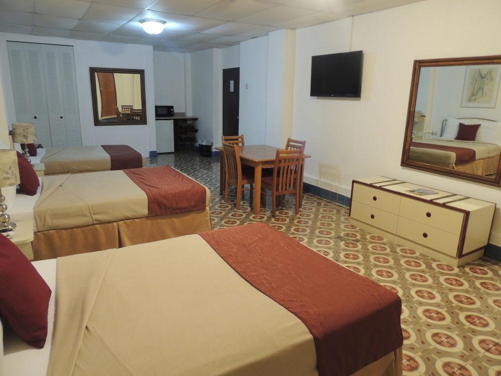 Hotel Colonial Маягес Екстериор снимка